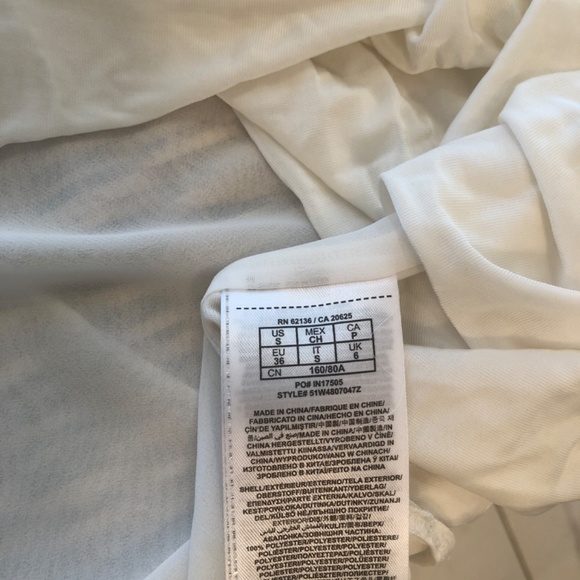 Marciano Feminine Classic Draped Oversized Coastal Top - Picture 5 of 6